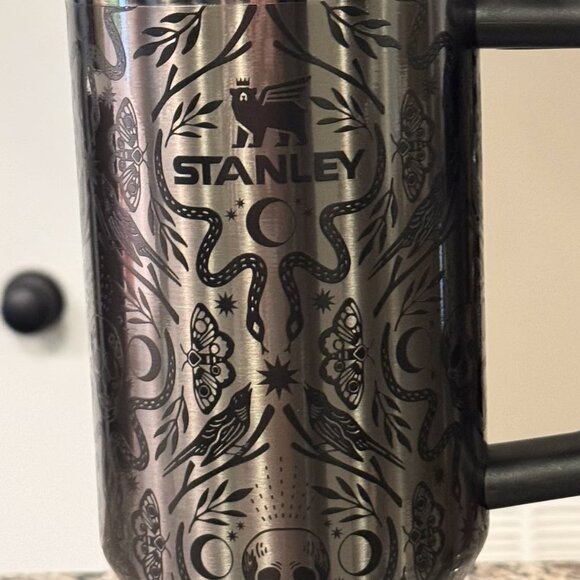 Stanley Deadly Damask Gothic – 40 oz Tumbler - Picture 6 of 7